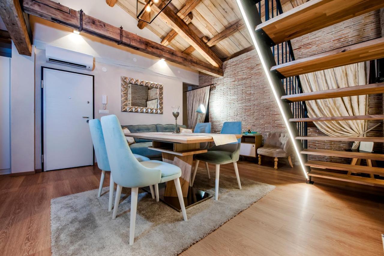 Apartments Casa De Amicis روفينج المظهر الخارجي الصورة