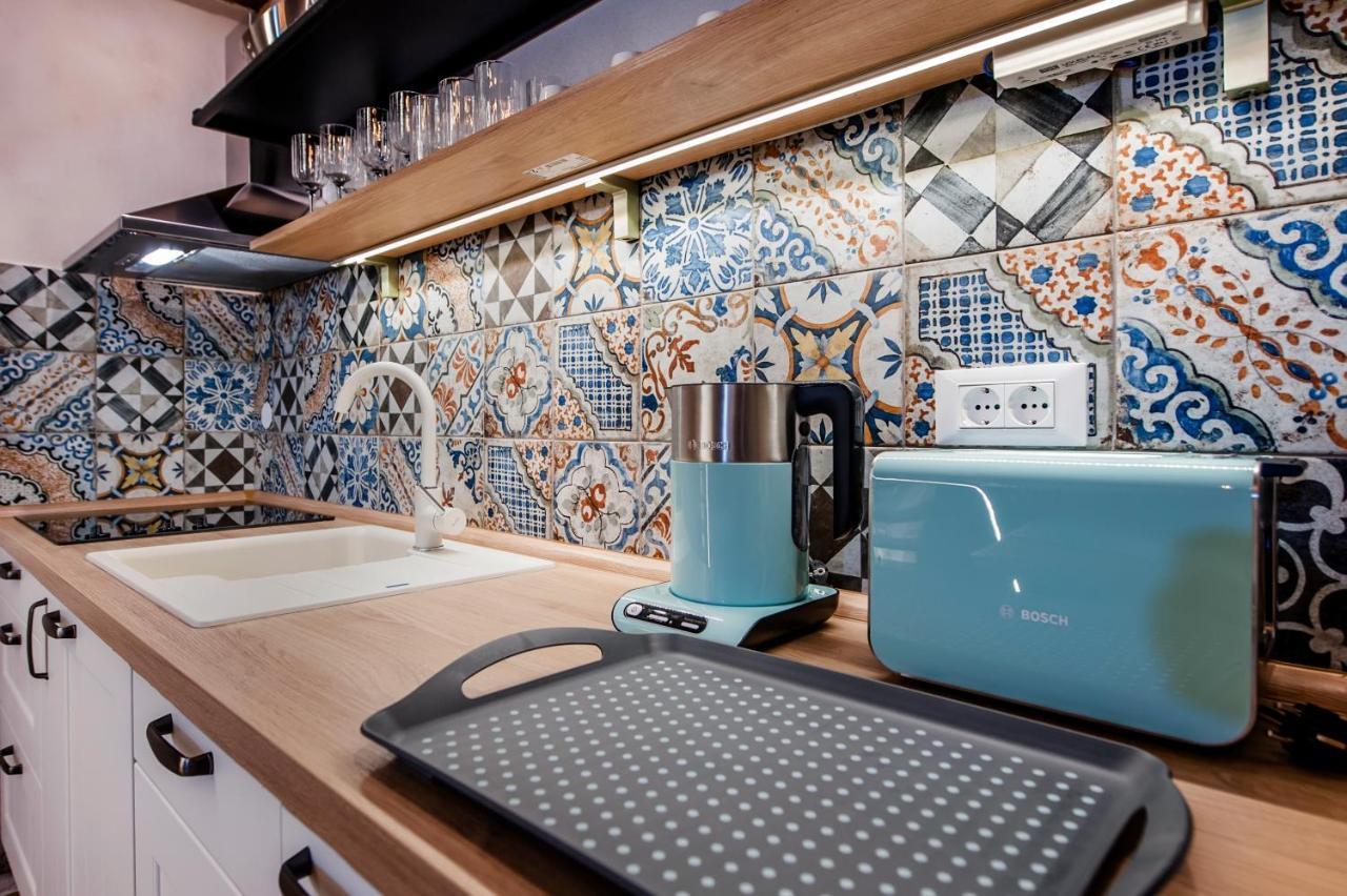 Apartments Casa De Amicis روفينج المظهر الخارجي الصورة