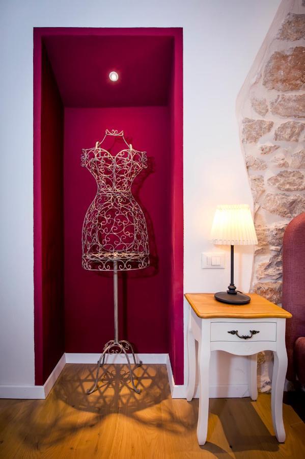 Apartments Casa De Amicis روفينج المظهر الخارجي الصورة